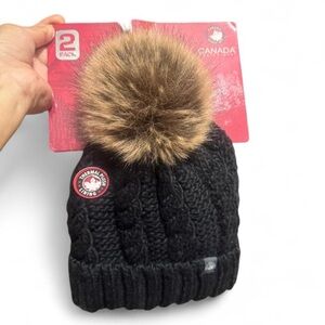 Cozy Black Knit Beanie with Faux Fur Pom-Pom